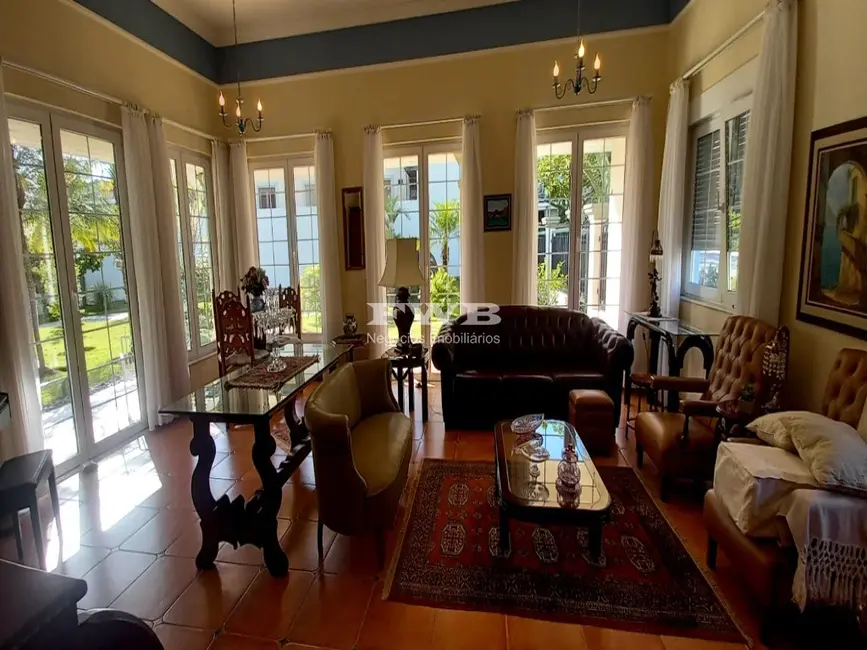 Casa com 4 quartos à venda, 1173m2 em Barueri - SP - imagem 5 Foto 5 de Casa com 4 quartos à venda, 1173m2 em Barueri - SP