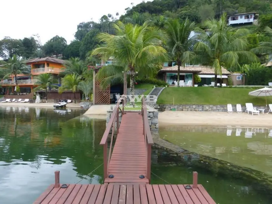 Casa de Condomínio com 6 quartos para alugar, 800m2 em Angra Dos Reis - RJ - imagem 3 Foto 3 de Casa de Condomínio com 6 quartos para alugar, 800m2 em Angra Dos Reis - RJ