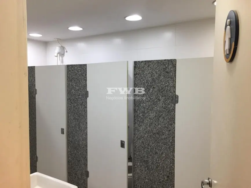 Sala Comercial à venda e para alugar, 335m2 em Centro, Rio De Janeiro - RJ - imagem 7 Foto 7 de Sala Comercial à venda e para alugar, 335m2 em Centro, Rio De Janeiro - RJ