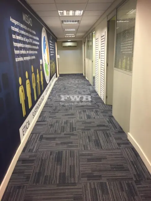 Sala Comercial à venda e para alugar, 335m2 em Centro, Rio De Janeiro - RJ - imagem 6 Foto 6 de Sala Comercial à venda e para alugar, 335m2 em Centro, Rio De Janeiro - RJ