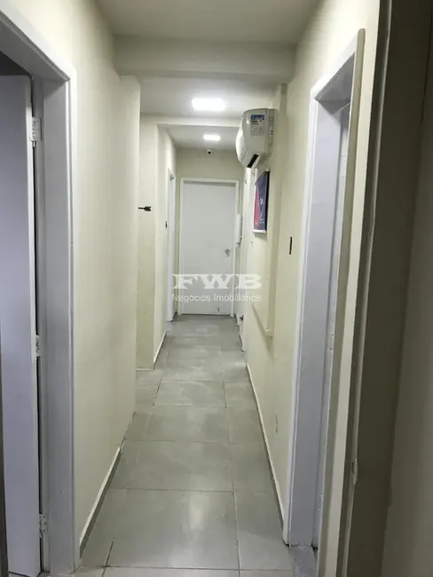 Sala Comercial à venda, 180m2 em Centro, Rio De Janeiro - RJ - imagem 5 Foto 5 de Sala Comercial à venda, 180m2 em Centro, Rio De Janeiro - RJ