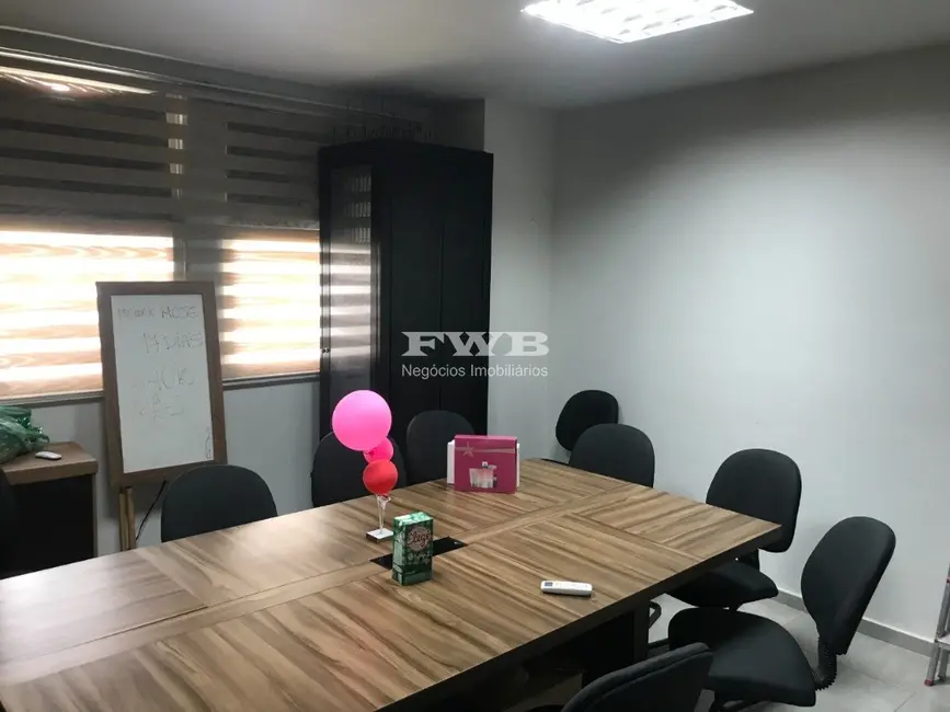 Sala Comercial à venda, 180m2 em Centro, Rio De Janeiro - RJ - imagem 8 Foto 8 de Sala Comercial à venda, 180m2 em Centro, Rio De Janeiro - RJ