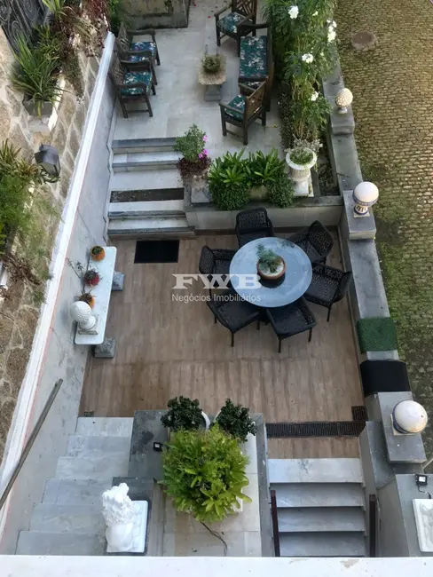 Casa com 5 quartos à venda, 585m2 em Cosme Velho, Rio De Janeiro - RJ - imagem 5 Foto 5 de Casa com 5 quartos à venda, 585m2 em Cosme Velho, Rio De Janeiro - RJ