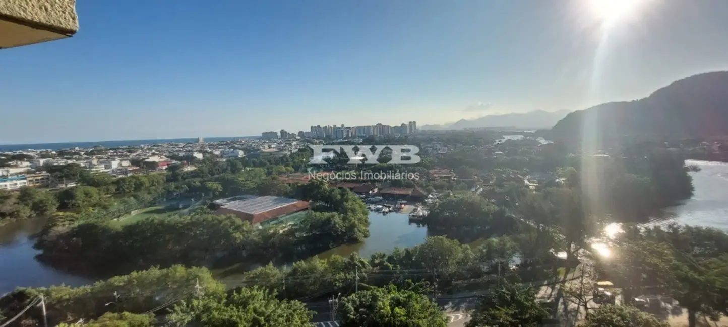 Apartamento com 4 quartos à venda e para alugar, 220m2 em Barra da Tijuca, Rio De Janeiro - RJ - imagem 3 Foto 3 de Apartamento com 4 quartos à venda e para alugar, 220m2 em Barra da Tijuca, Rio De Janeiro - RJ