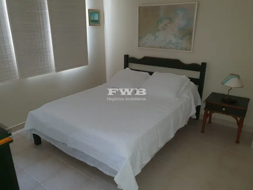 Foto 9 de Casa de Condomínio com 5 quartos à venda, 230m2 em Praia da Ribeira (Cunhambebe), Angra Dos Reis - RJ