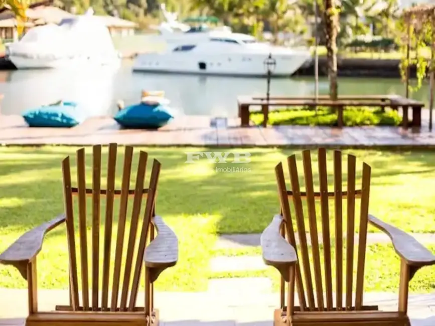 Casa de Condomínio com 7 quartos para alugar, 300m2 em Parque Mambucaba (Mambucaba), Angra Dos Reis - RJ - imagem 4 Foto 4 de Casa de Condomínio com 7 quartos para alugar, 300m2 em Parque Mambucaba (Mambucaba), Angra Dos Reis - RJ