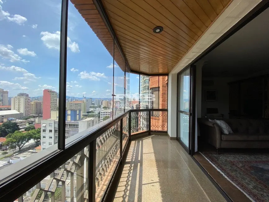 Apartamento com 3 quartos à venda, 140m2 em Santa Cecília, São Paulo - SP - imagem 3 Foto 3 de Apartamento com 3 quartos à venda, 140m2 em Santa Cecília, São Paulo - SP