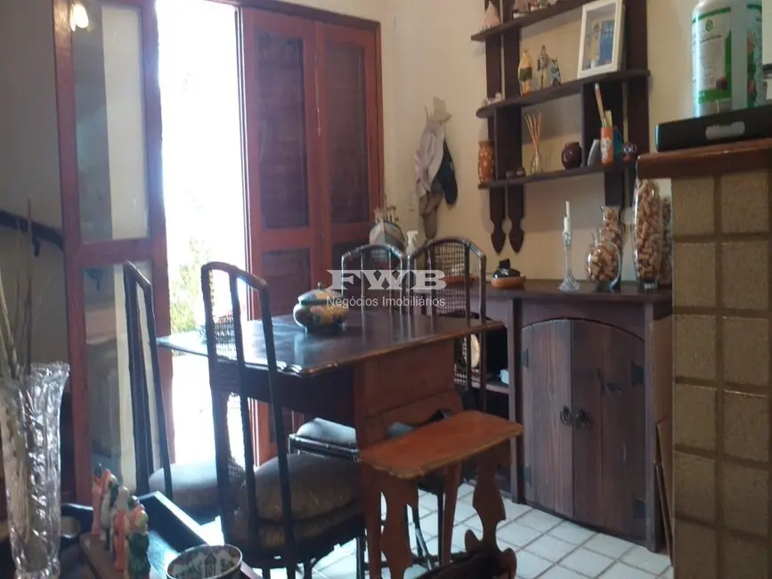 Casa de Condomínio com 2 quartos à venda e para alugar, 174m2 em Retiro (Cunhambebe), Angra Dos Reis - RJ - imagem 5 Foto 5 de Casa de Condomínio com 2 quartos à venda e para alugar, 174m2 em Retiro (Cunhambebe), Angra Dos Reis - RJ