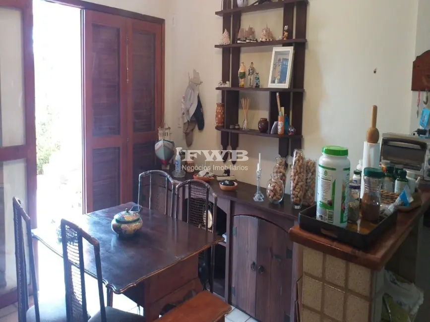 Casa de Condomínio com 2 quartos à venda e para alugar, 174m2 em Retiro (Cunhambebe), Angra Dos Reis - RJ - imagem 6 Foto 6 de Casa de Condomínio com 2 quartos à venda e para alugar, 174m2 em Retiro (Cunhambebe), Angra Dos Reis - RJ