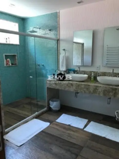 Casa de Condomínio com 7 quartos à venda, 300m2 em Pontal (Cunhambebe), Angra Dos Reis - RJ - imagem 6 Foto 6 de Casa de Condomínio com 7 quartos à venda, 300m2 em Pontal (Cunhambebe), Angra Dos Reis - RJ