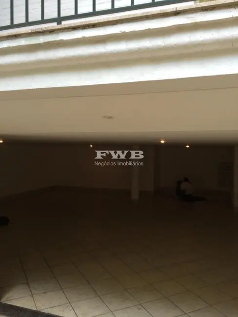 Casa com 3 quartos para alugar, 500m2 em Jardim Europa, São Paulo - SP - imagem 9 Foto 9 de Casa com 3 quartos para alugar, 500m2 em Jardim Europa, São Paulo - SP