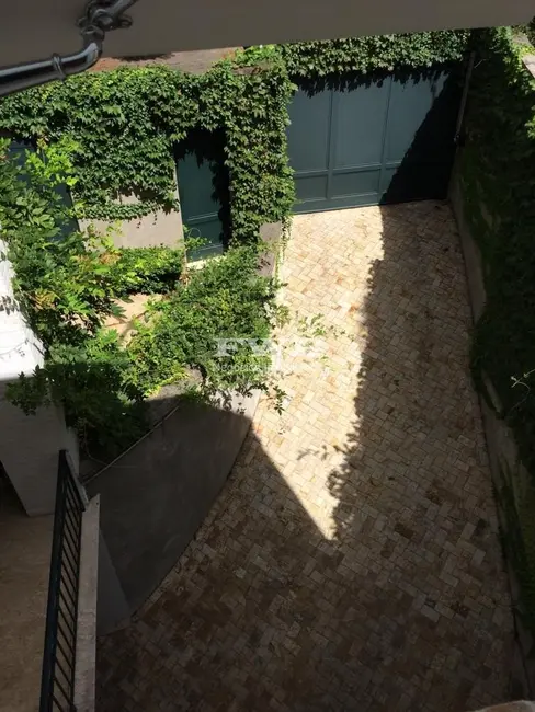 Casa com 3 quartos para alugar, 500m2 em Jardim Europa, São Paulo - SP - imagem 6 Foto 6 de Casa com 3 quartos para alugar, 500m2 em Jardim Europa, São Paulo - SP