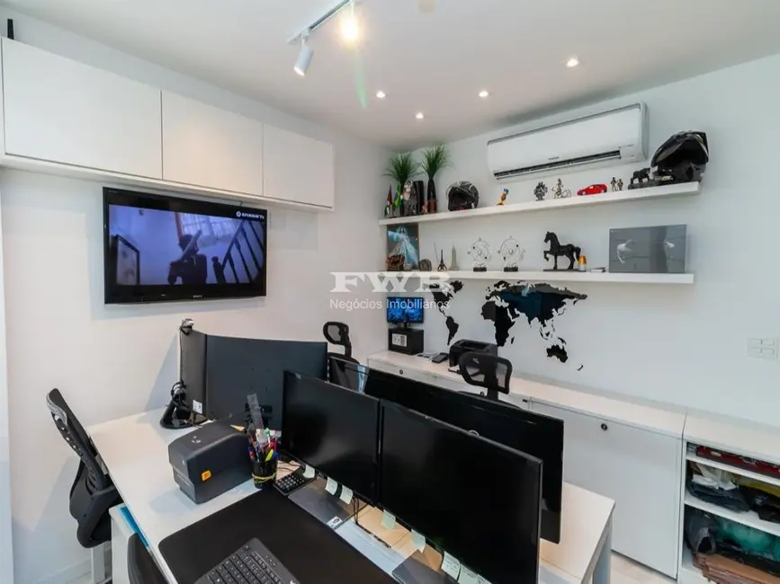 Sala Comercial à venda, 21m2 em Copacabana, Rio De Janeiro - RJ - imagem 4 Foto 4 de Sala Comercial à venda, 21m2 em Copacabana, Rio De Janeiro - RJ