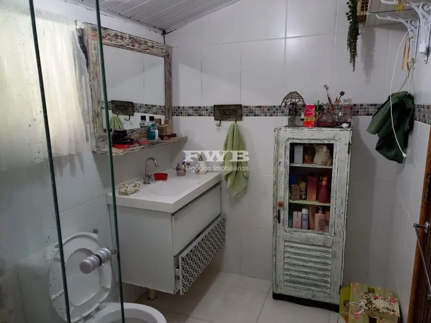 Casa de Condomínio com 4 quartos à venda, 200m2 em Marinas, Angra Dos Reis - RJ - imagem 9 Foto 9 de Casa de Condomínio com 4 quartos à venda, 200m2 em Marinas, Angra Dos Reis - RJ