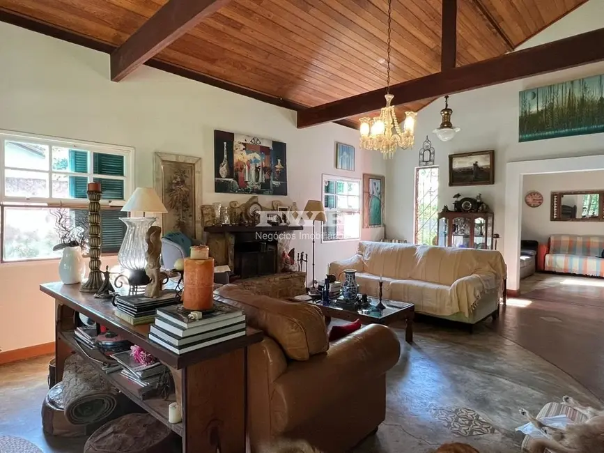 Foto 5 de Casa com 3 quartos à venda, 150m2 em Serrinha, Teresopolis - RJ