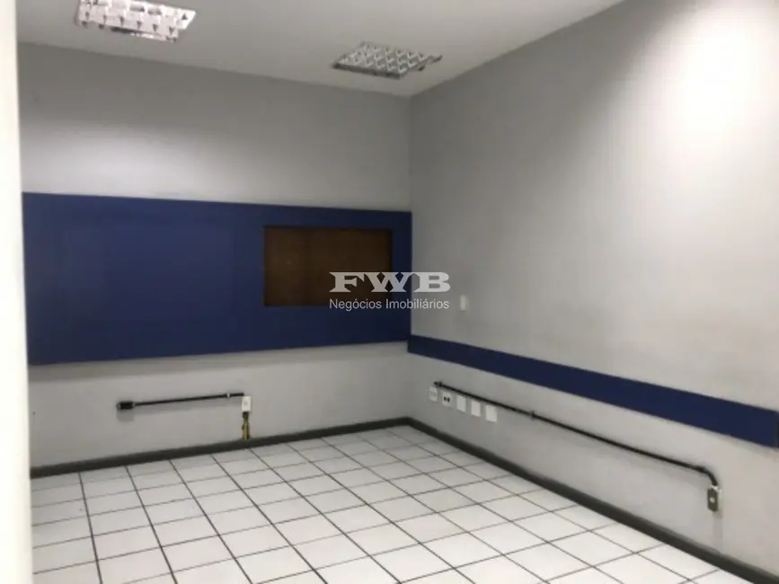 Sala Comercial à venda, 41m2 em Várzea, Teresopolis - RJ - imagem 5 Foto 5 de Sala Comercial à venda, 41m2 em Várzea, Teresopolis - RJ
