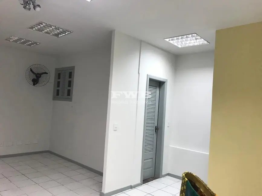 Sala Comercial à venda, 41m2 em Várzea, Teresopolis - RJ - imagem 8 Foto 8 de Sala Comercial à venda, 41m2 em Várzea, Teresopolis - RJ