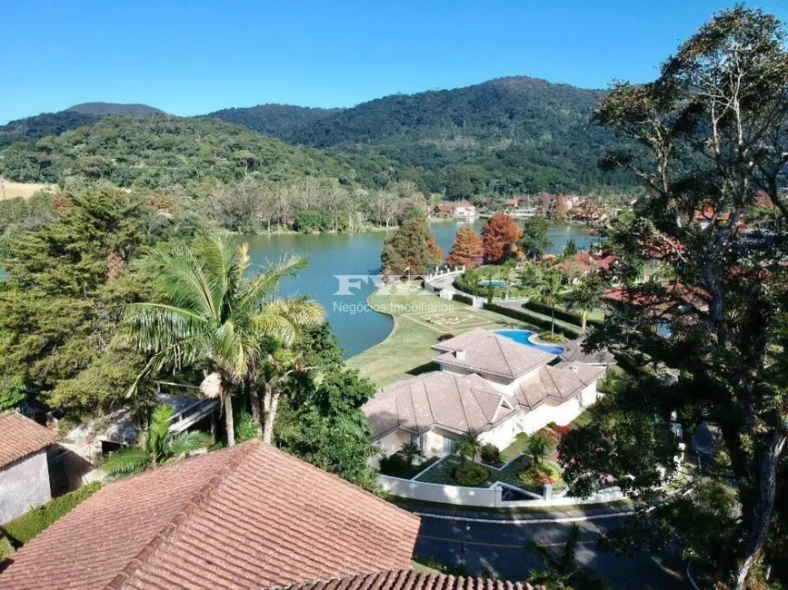 Foto 3 de Casa com 5 quartos à venda, 206m2 em Carlos Guinle, Teresopolis - RJ