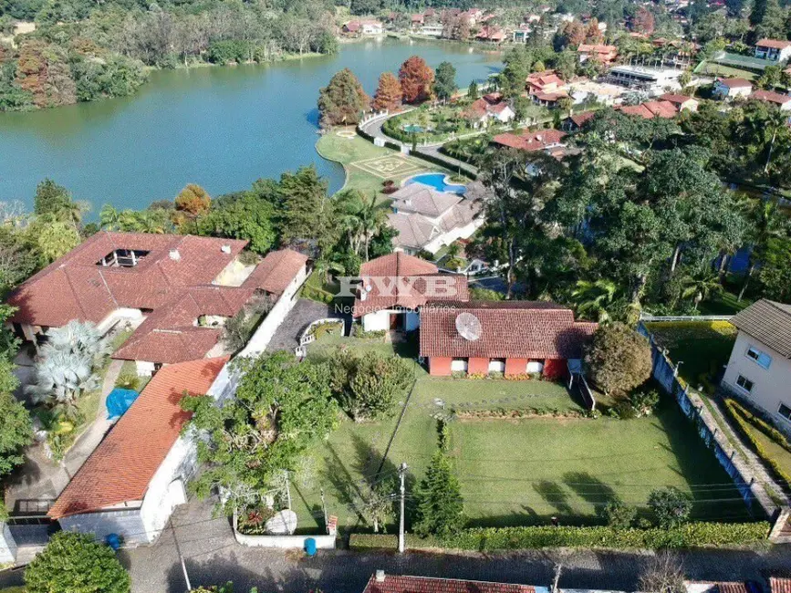 Foto 4 de Casa com 5 quartos à venda, 206m2 em Carlos Guinle, Teresopolis - RJ