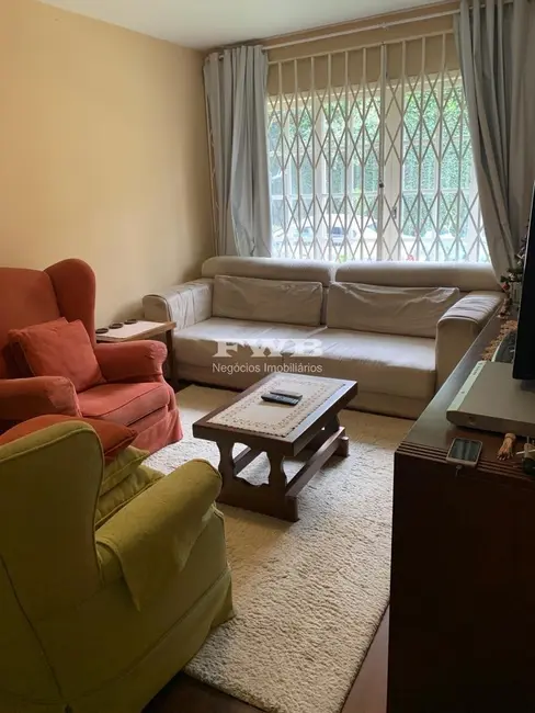 Foto 4 de Apartamento com 2 quartos à venda, 77m2 em Mosela, Petropolis - RJ