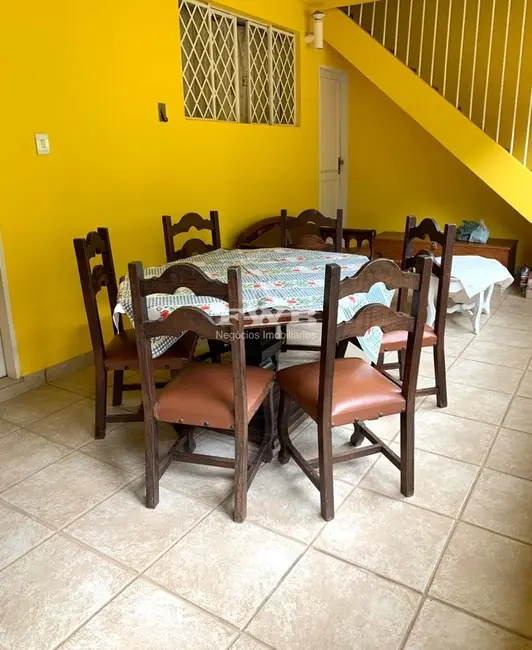 Casa com 6 quartos à venda, 330m2 em Golfe, Teresopolis - RJ - imagem 9 Foto 9 de Casa com 6 quartos à venda, 330m2 em Golfe, Teresopolis - RJ