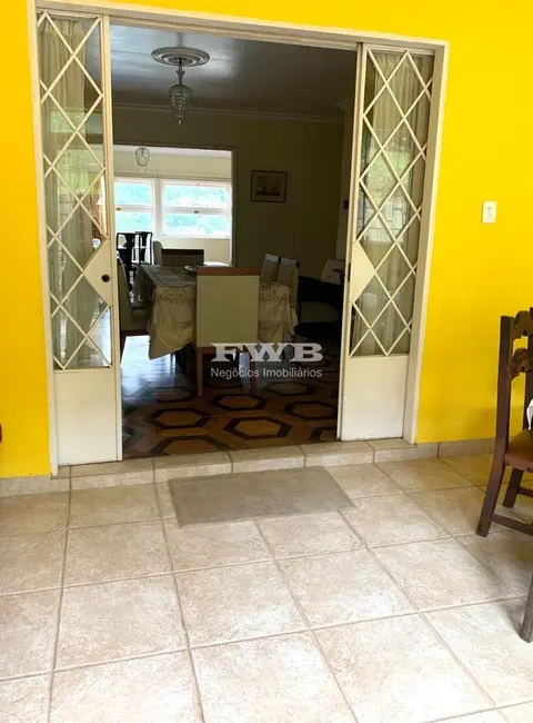 Casa com 6 quartos à venda, 330m2 em Golfe, Teresopolis - RJ - imagem 7 Foto 7 de Casa com 6 quartos à venda, 330m2 em Golfe, Teresopolis - RJ