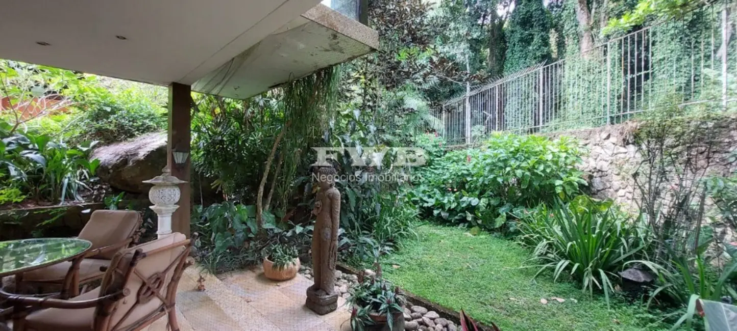 Foto 2 de Casa com 5 quartos à venda, 1400m2 em Jardim Botânico, Rio De Janeiro - RJ
