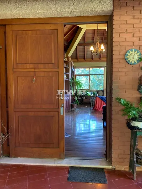 Foto 3 de Casa com 4 quartos à venda, 320m2 em Iucas, Teresopolis - RJ