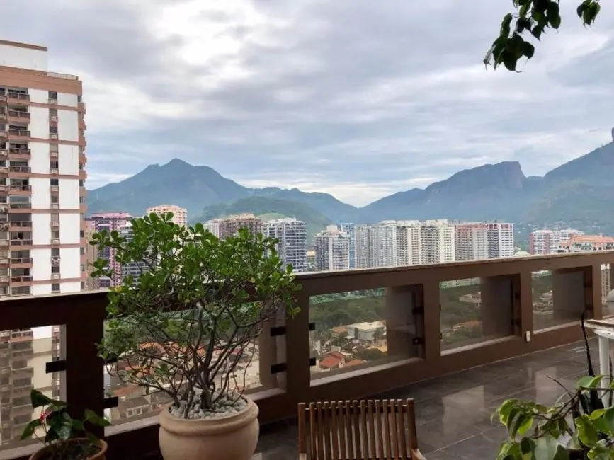 Apartamento com 4 quartos à venda e para alugar, 360m2 em Barra da Tijuca, Rio De Janeiro - RJ - imagem 3 Foto 3 de Apartamento com 4 quartos à venda e para alugar, 360m2 em Barra da Tijuca, Rio De Janeiro - RJ