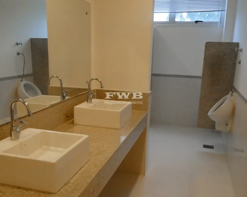 Loja para alugar, 600m2 em Recreio dos Bandeirantes, Rio De Janeiro - RJ - imagem 8 Foto 8 de Loja para alugar, 600m2 em Recreio dos Bandeirantes, Rio De Janeiro - RJ