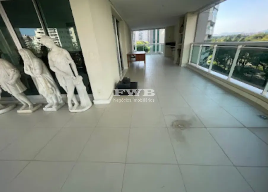 Apartamento com 4 quartos à venda, 408m2 em Barra da Tijuca, Rio De Janeiro - RJ - imagem 6 Foto 6 de Apartamento com 4 quartos à venda, 408m2 em Barra da Tijuca, Rio De Janeiro - RJ
