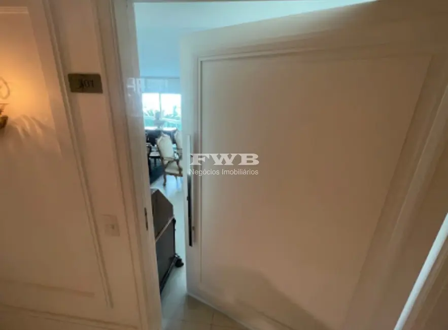 Apartamento com 4 quartos à venda, 408m2 em Barra da Tijuca, Rio De Janeiro - RJ - imagem 9 Foto 9 de Apartamento com 4 quartos à venda, 408m2 em Barra da Tijuca, Rio De Janeiro - RJ