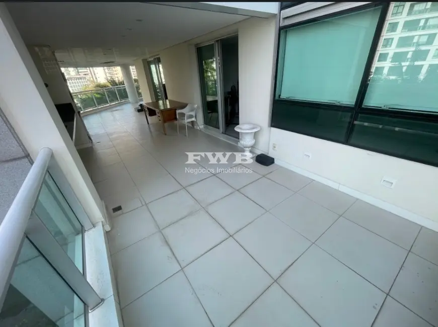 Apartamento com 4 quartos à venda, 408m2 em Barra da Tijuca, Rio De Janeiro - RJ - imagem 7 Foto 7 de Apartamento com 4 quartos à venda, 408m2 em Barra da Tijuca, Rio De Janeiro - RJ