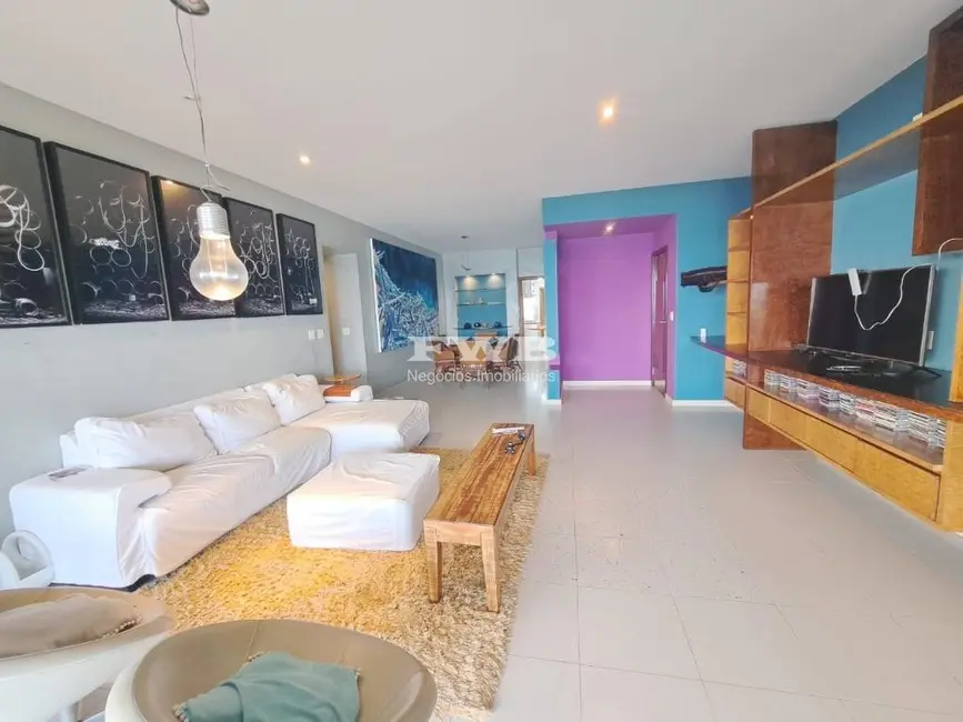 Apartamento com 3 quartos à venda e para alugar, 198m2 em Barra da Tijuca, Rio De Janeiro - RJ - imagem 3 Foto 3 de Apartamento com 3 quartos à venda e para alugar, 198m2 em Barra da Tijuca, Rio De Janeiro - RJ