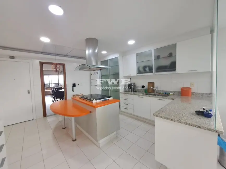 Apartamento com 3 quartos à venda e para alugar, 198m2 em Barra da Tijuca, Rio De Janeiro - RJ - imagem 7 Foto 7 de Apartamento com 3 quartos à venda e para alugar, 198m2 em Barra da Tijuca, Rio De Janeiro - RJ