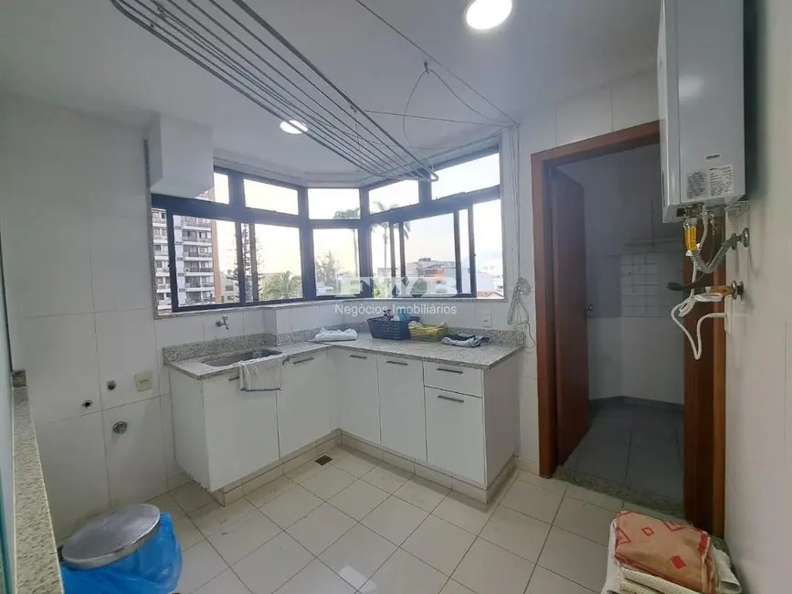 Apartamento com 3 quartos à venda e para alugar, 198m2 em Barra da Tijuca, Rio De Janeiro - RJ - imagem 8 Foto 8 de Apartamento com 3 quartos à venda e para alugar, 198m2 em Barra da Tijuca, Rio De Janeiro - RJ