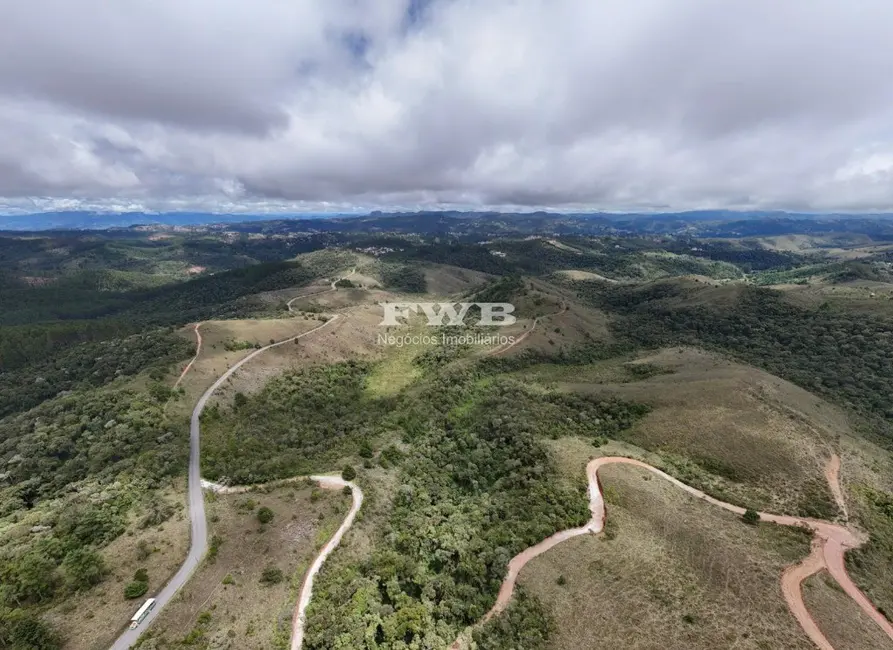 Foto 1 de Terreno / Lote à venda em Campos Do Jordao - SP