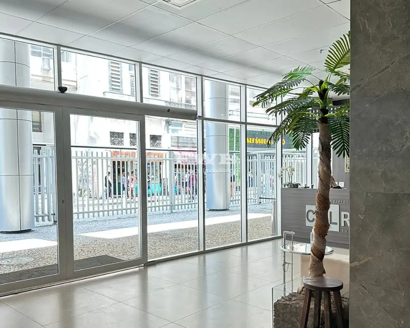 Sala Comercial à venda, 200m2 em Centro, Rio De Janeiro - RJ - imagem 9 Foto 9 de Sala Comercial à venda, 200m2 em Centro, Rio De Janeiro - RJ