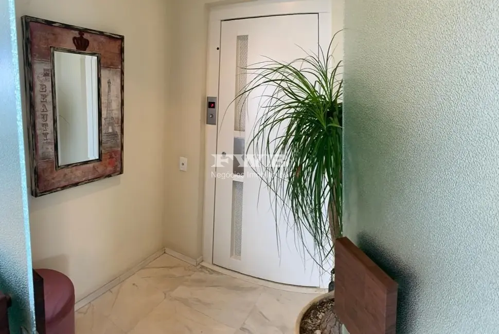 Apartamento com 4 quartos à venda, 298m2 em Ipanema, Rio De Janeiro - RJ - imagem 8 Foto 8 de Apartamento com 4 quartos à venda, 298m2 em Ipanema, Rio De Janeiro - RJ