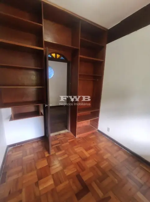 Foto 7 de Casa com 5 quartos à venda, 182m2 em Albuquerque, Teresopolis - RJ