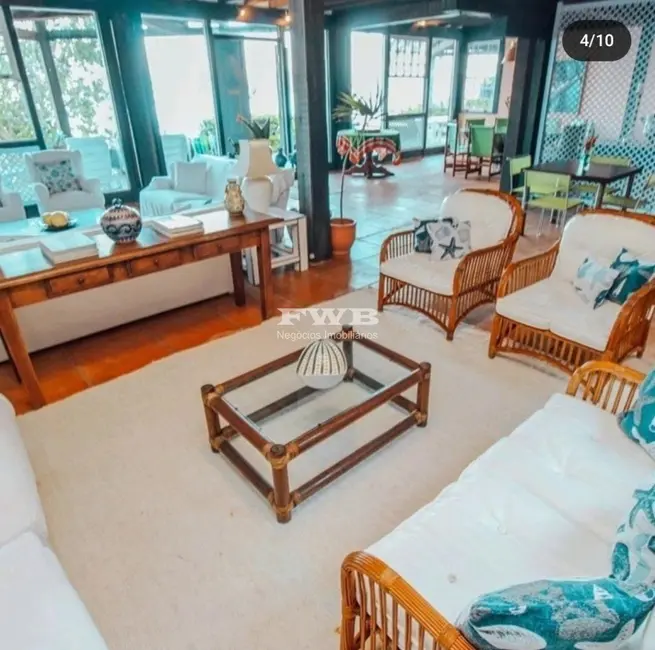 Casa de Condomínio com 4 quartos para alugar, 150m2 em Angra Dos Reis - RJ - imagem 3 Foto 3 de Casa de Condomínio com 4 quartos para alugar, 150m2 em Angra Dos Reis - RJ