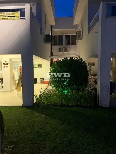 Casa com 4 quartos para alugar, 140m2 em Praia da Ribeira (Cunhambebe), Angra Dos Reis - RJ - imagem 5 Foto 5 de Casa com 4 quartos para alugar, 140m2 em Praia da Ribeira (Cunhambebe), Angra Dos Reis - RJ