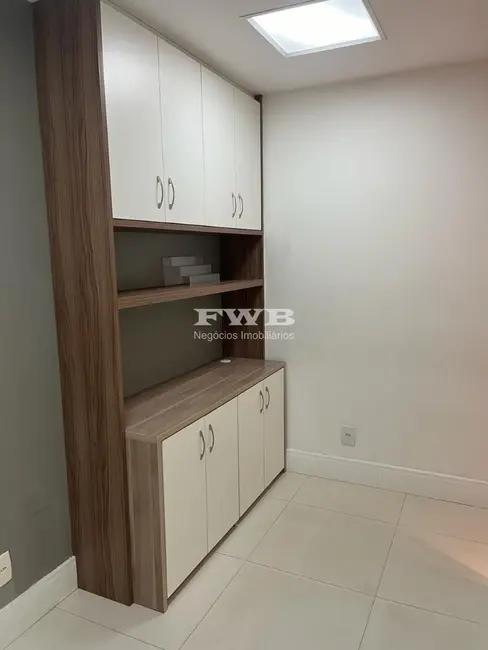 Sala Comercial à venda, 72m2 em Barra da Tijuca, Rio De Janeiro - RJ - imagem 9 Foto 9 de Sala Comercial à venda, 72m2 em Barra da Tijuca, Rio De Janeiro - RJ