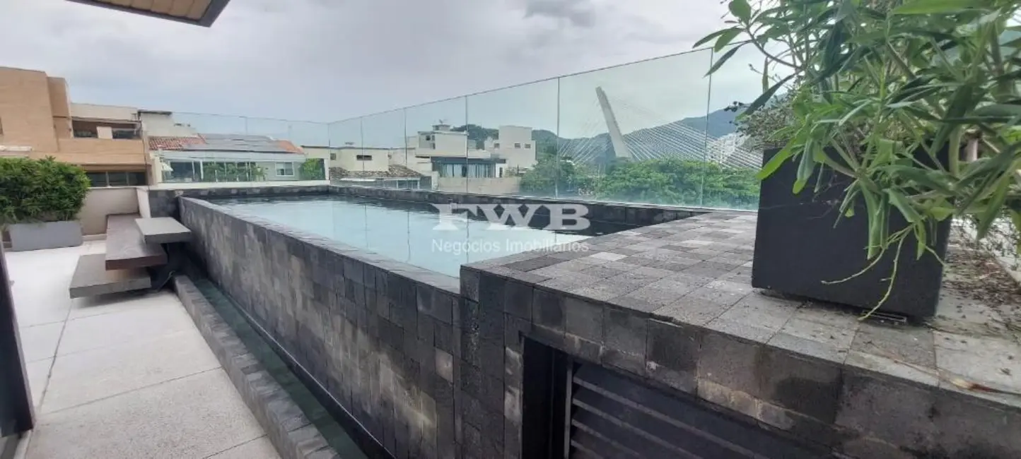 Cobertura com 3 quartos à venda, 394m2 em Barra da Tijuca, Rio De Janeiro - RJ - imagem 6 Foto 6 de Cobertura com 3 quartos à venda, 394m2 em Barra da Tijuca, Rio De Janeiro - RJ