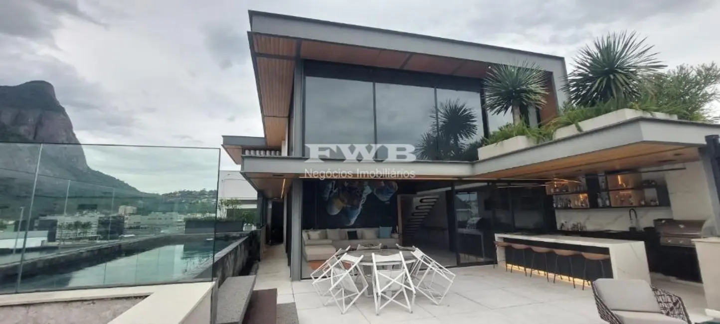 Cobertura com 3 quartos à venda, 394m2 em Barra da Tijuca, Rio De Janeiro - RJ - imagem 3 Foto 3 de Cobertura com 3 quartos à venda, 394m2 em Barra da Tijuca, Rio De Janeiro - RJ