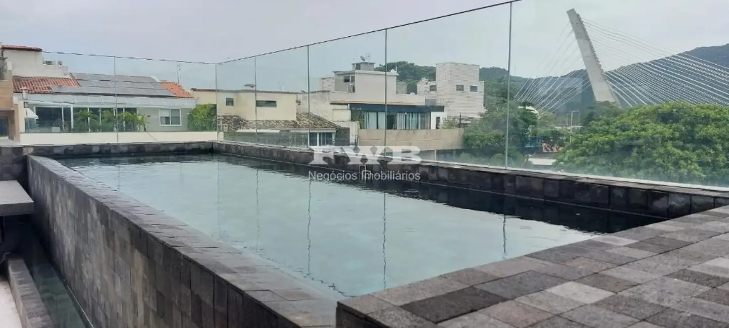 Cobertura com 3 quartos à venda, 394m2 em Barra da Tijuca, Rio De Janeiro - RJ - imagem 7 Foto 7 de Cobertura com 3 quartos à venda, 394m2 em Barra da Tijuca, Rio De Janeiro - RJ