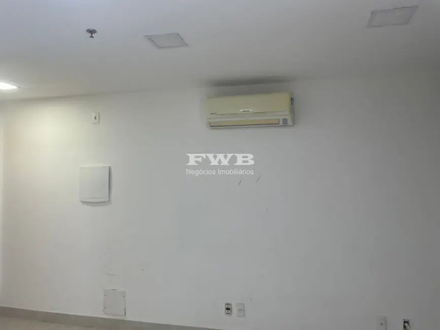 Sala Comercial à venda, 56m2 em Recreio dos Bandeirantes, Rio De Janeiro - RJ - imagem 5 Foto 5 de Sala Comercial à venda, 56m2 em Recreio dos Bandeirantes, Rio De Janeiro - RJ