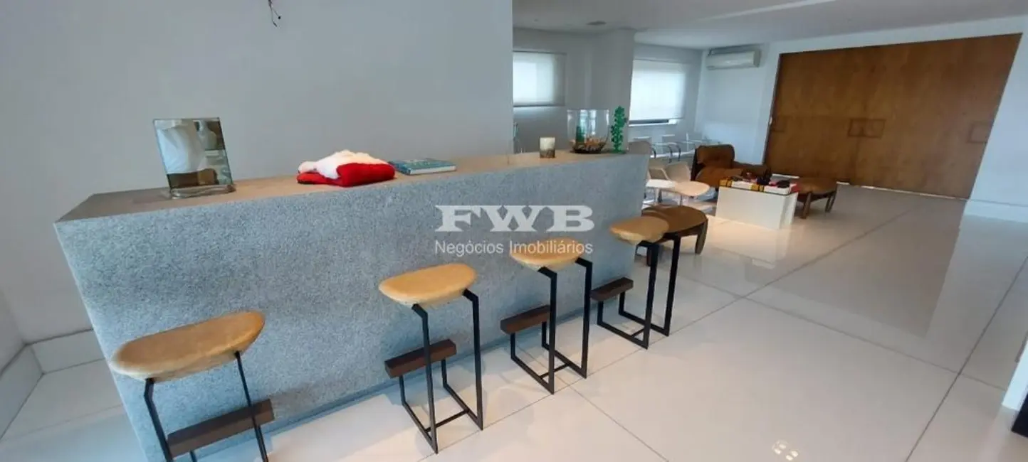Apartamento com 5 quartos à venda, 674m2 em Barra da Tijuca, Rio De Janeiro - RJ - imagem 4 Foto 4 de Apartamento com 5 quartos à venda, 674m2 em Barra da Tijuca, Rio De Janeiro - RJ