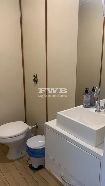 Sala Comercial à venda, 33m2 em Copacabana, Rio De Janeiro - RJ - imagem 8 Foto 8 de Sala Comercial à venda, 33m2 em Copacabana, Rio De Janeiro - RJ