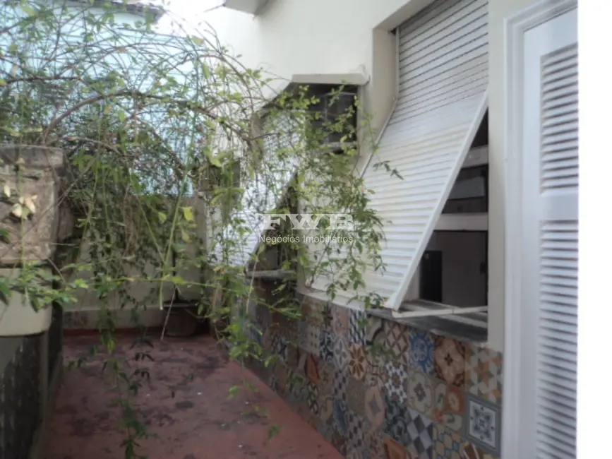 Apartamento com 3 quartos à venda, 160m2 em Humaitá, Rio De Janeiro - RJ - imagem 5 Foto 5 de Apartamento com 3 quartos à venda, 160m2 em Humaitá, Rio De Janeiro - RJ